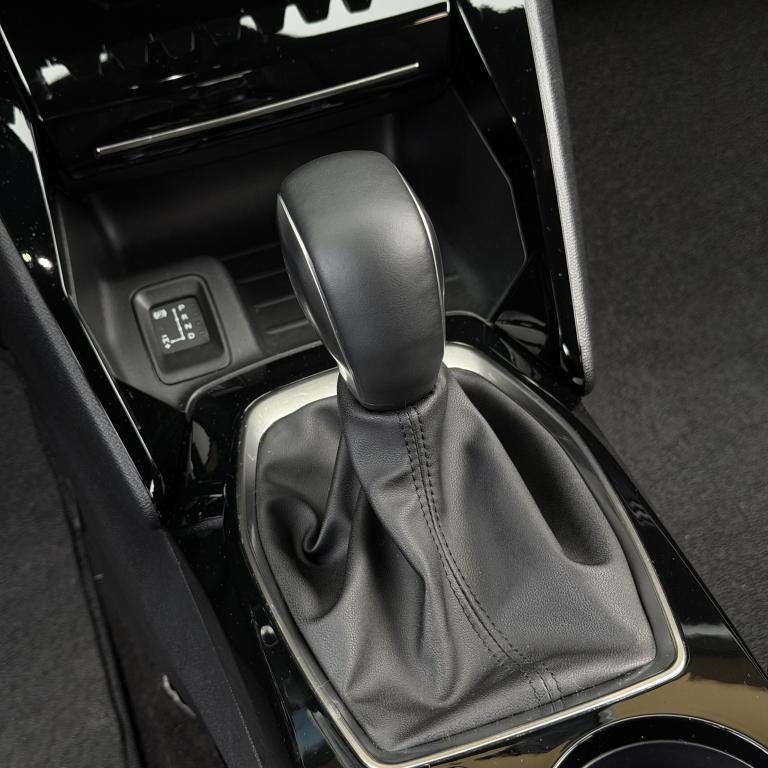 PEUGEOT 2008 - Foto