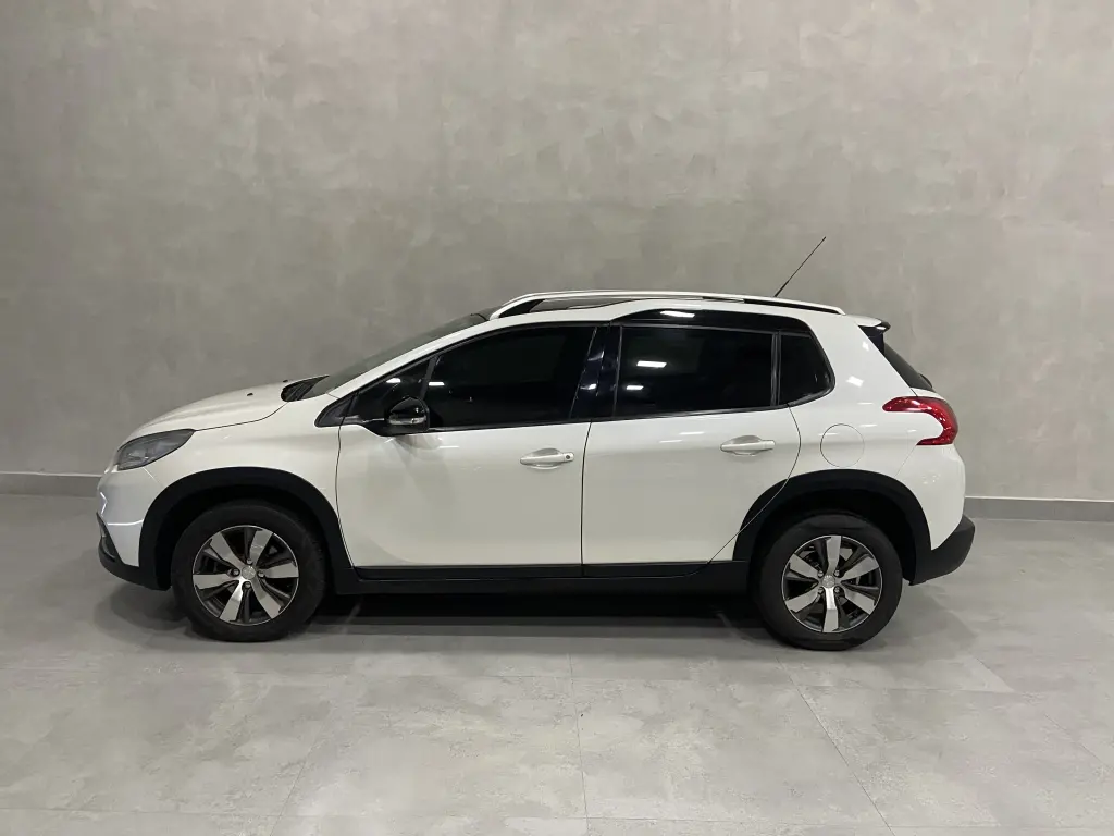 PEUGEOT 2008 - Foto