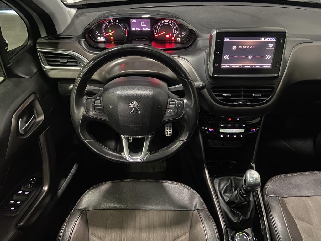 PEUGEOT 2008 - Foto