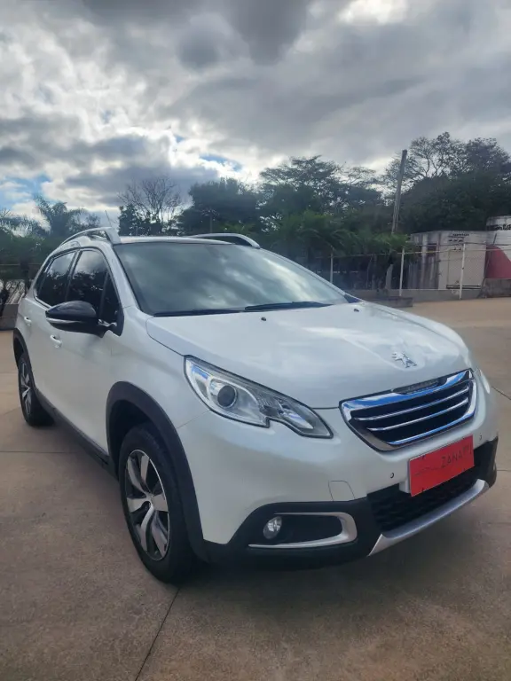 PEUGEOT 2008 - Foto
