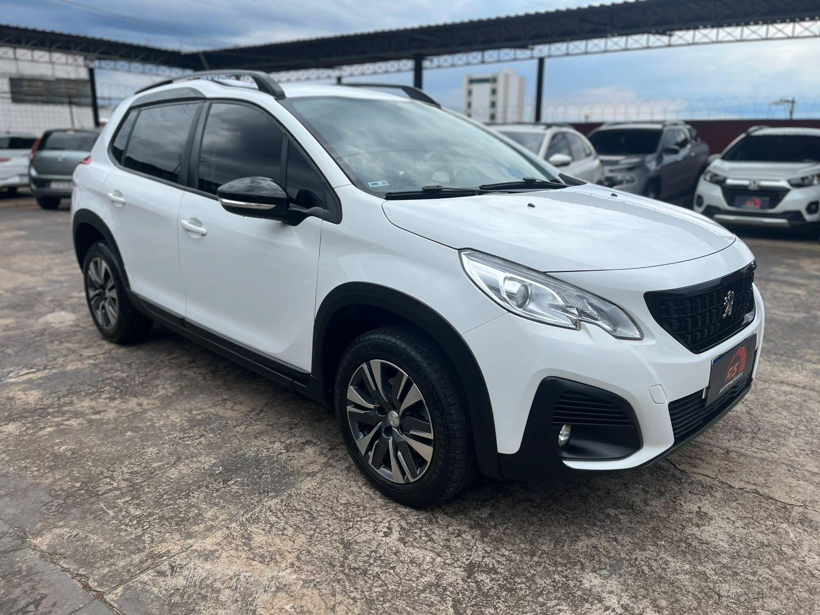 PEUGEOT 2008 - Foto