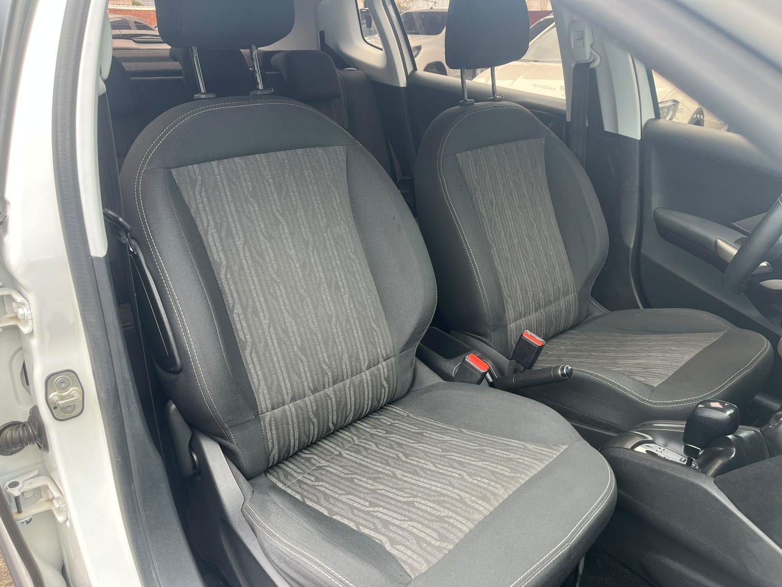 PEUGEOT 2008 - Foto