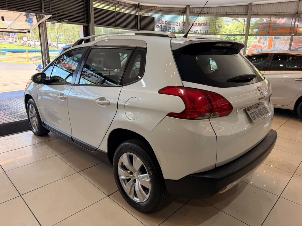 PEUGEOT 2008 - Foto