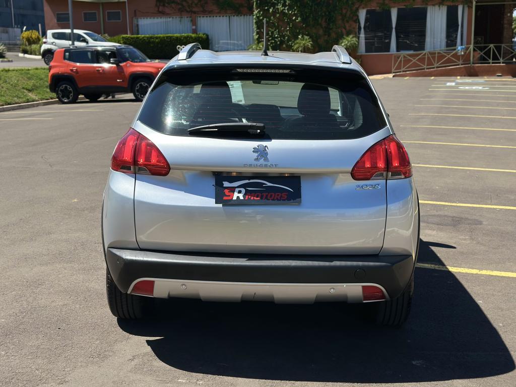 PEUGEOT 2008 - Foto