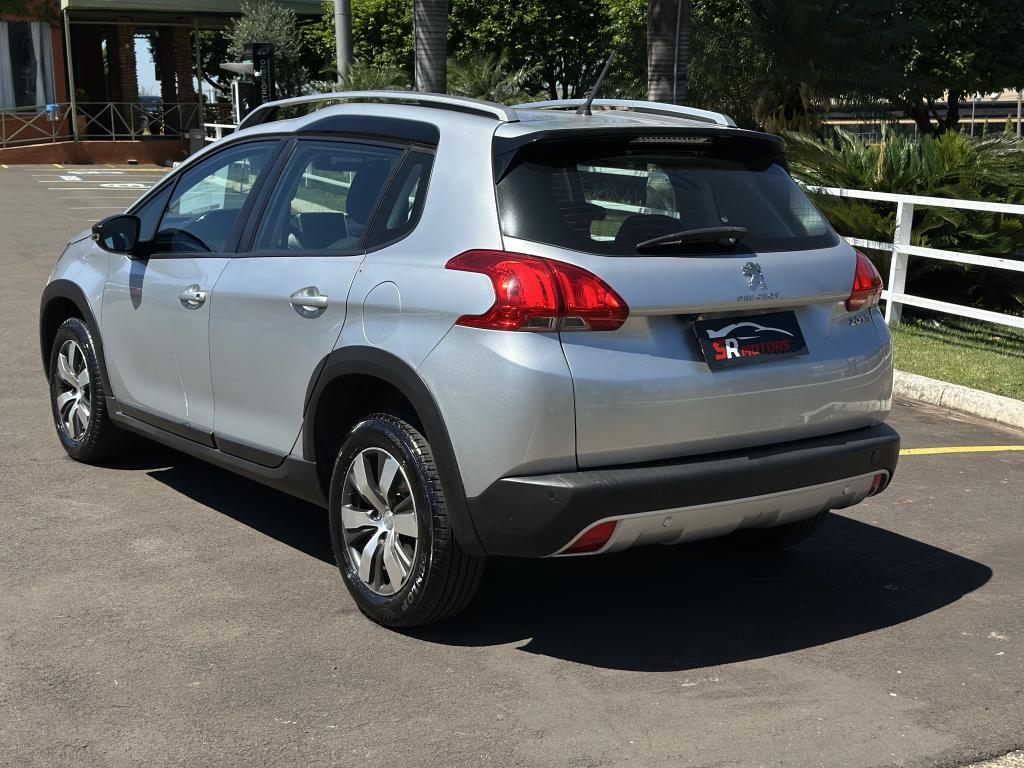 PEUGEOT 2008 - Foto