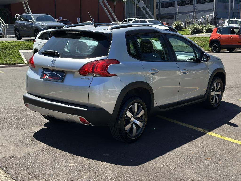 PEUGEOT 2008 - Foto