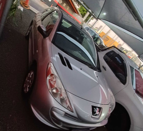 PEUGEOT 207 Hatch - Foto