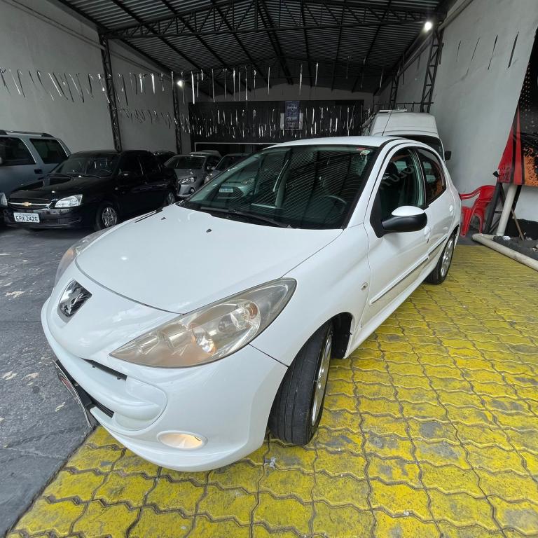 PEUGEOT 207 Hatch - Foto