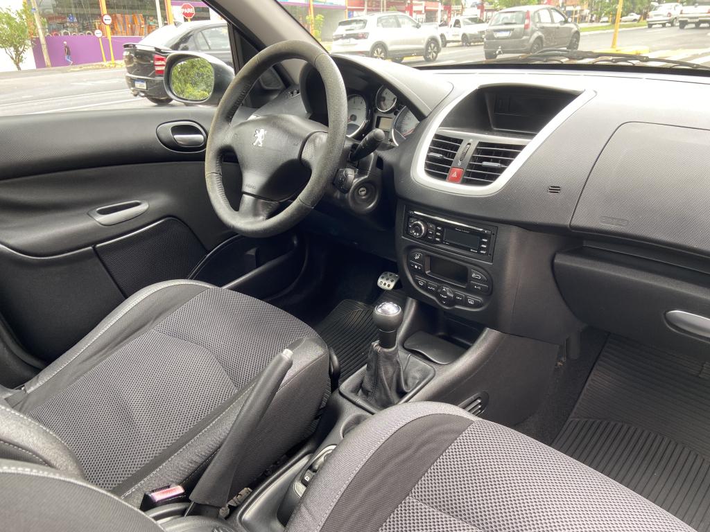 PEUGEOT 207 Hatch - Foto