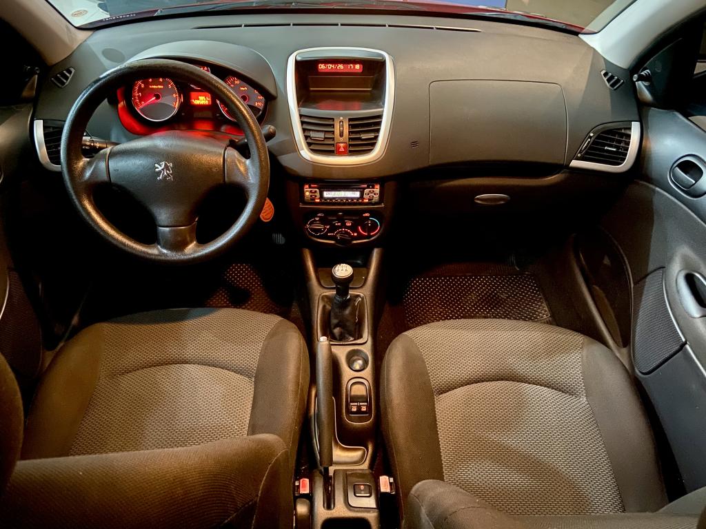 PEUGEOT 207 Hatch - Foto