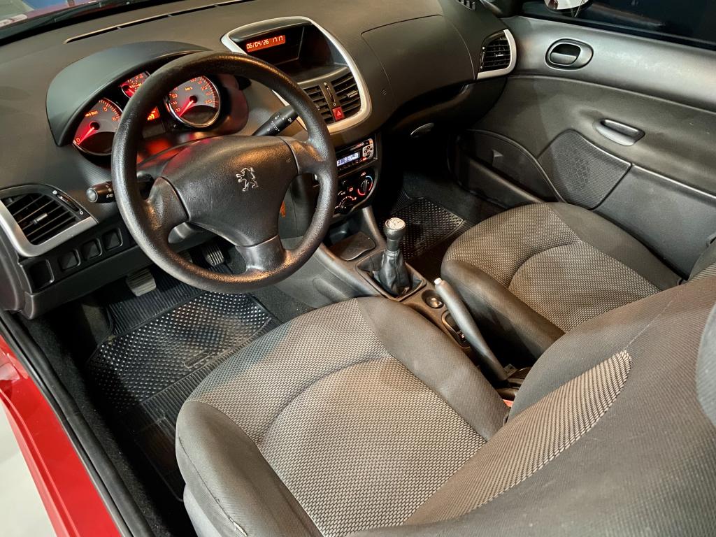 PEUGEOT 207 Hatch - Foto