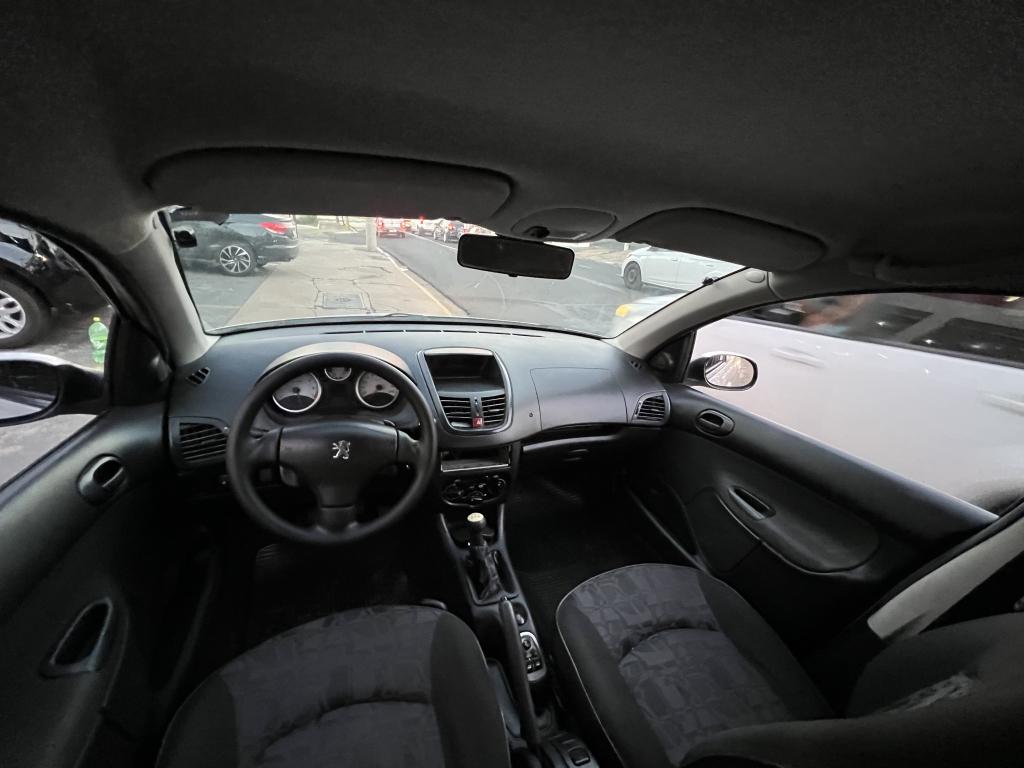 PEUGEOT 207 Hatch - Foto
