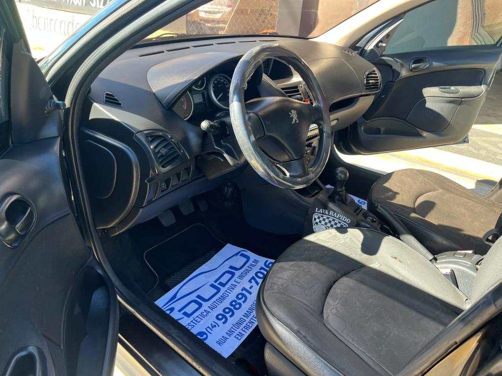 PEUGEOT 207 Hatch - Foto