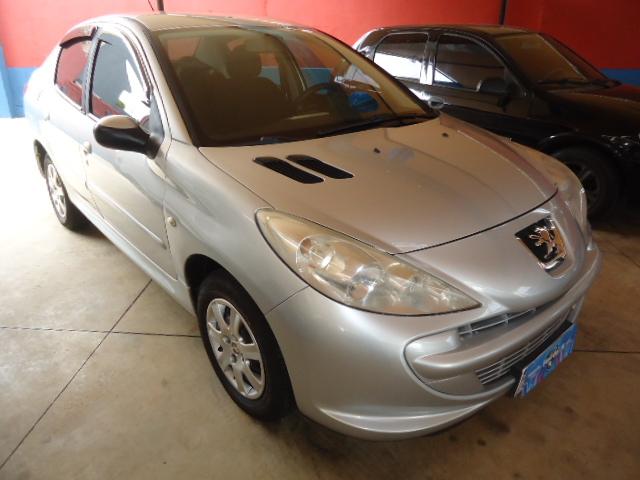 PEUGEOT 207 Sedan - Foto