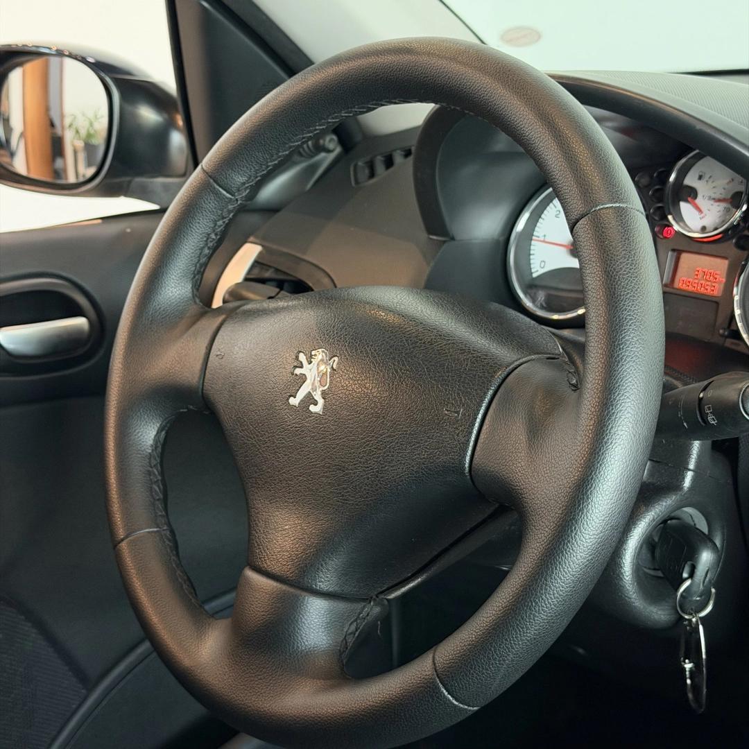 PEUGEOT 207 SW - Foto