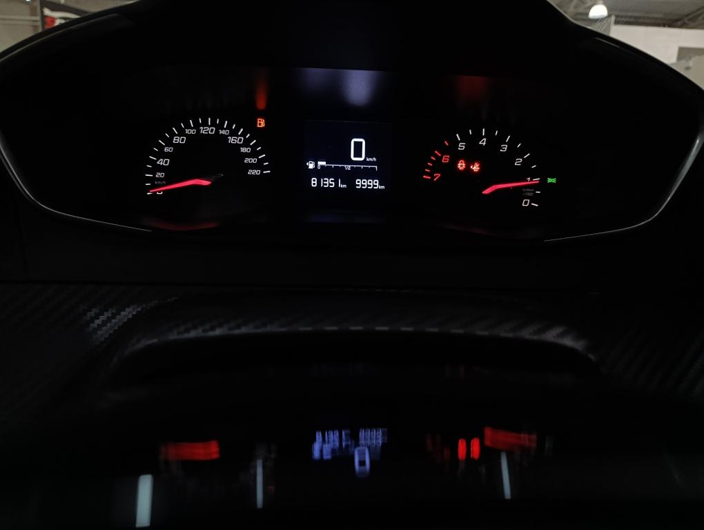PEUGEOT 208 - Foto