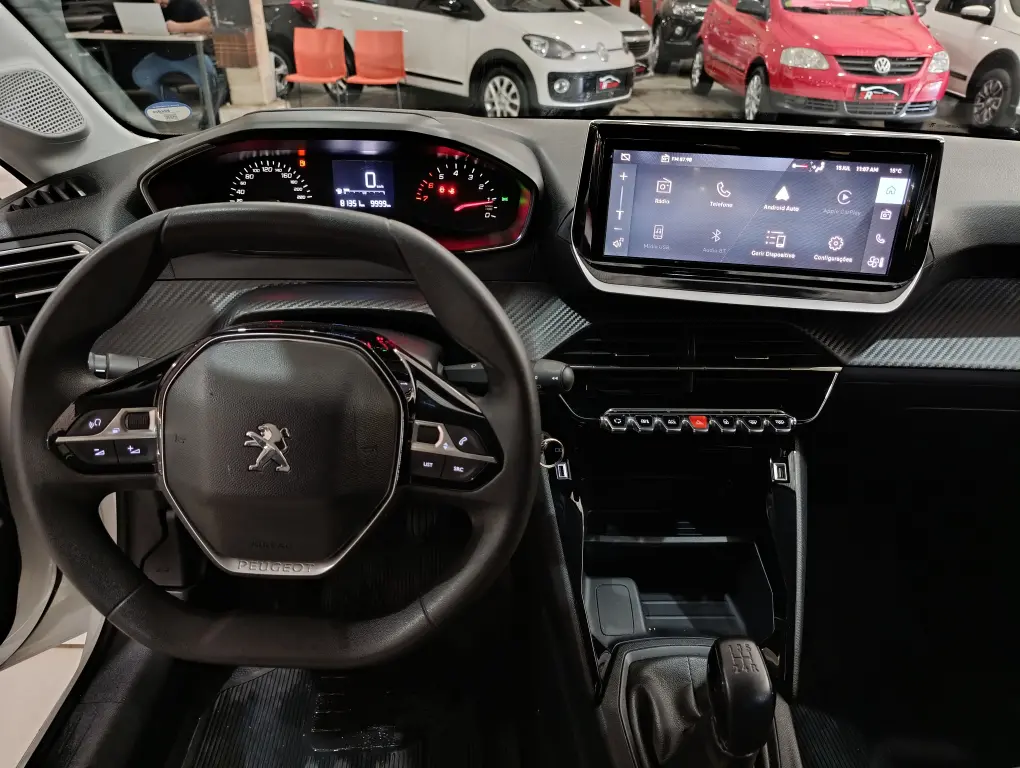 PEUGEOT 208 - Foto