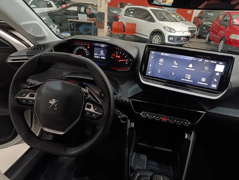 PEUGEOT 208 - Foto