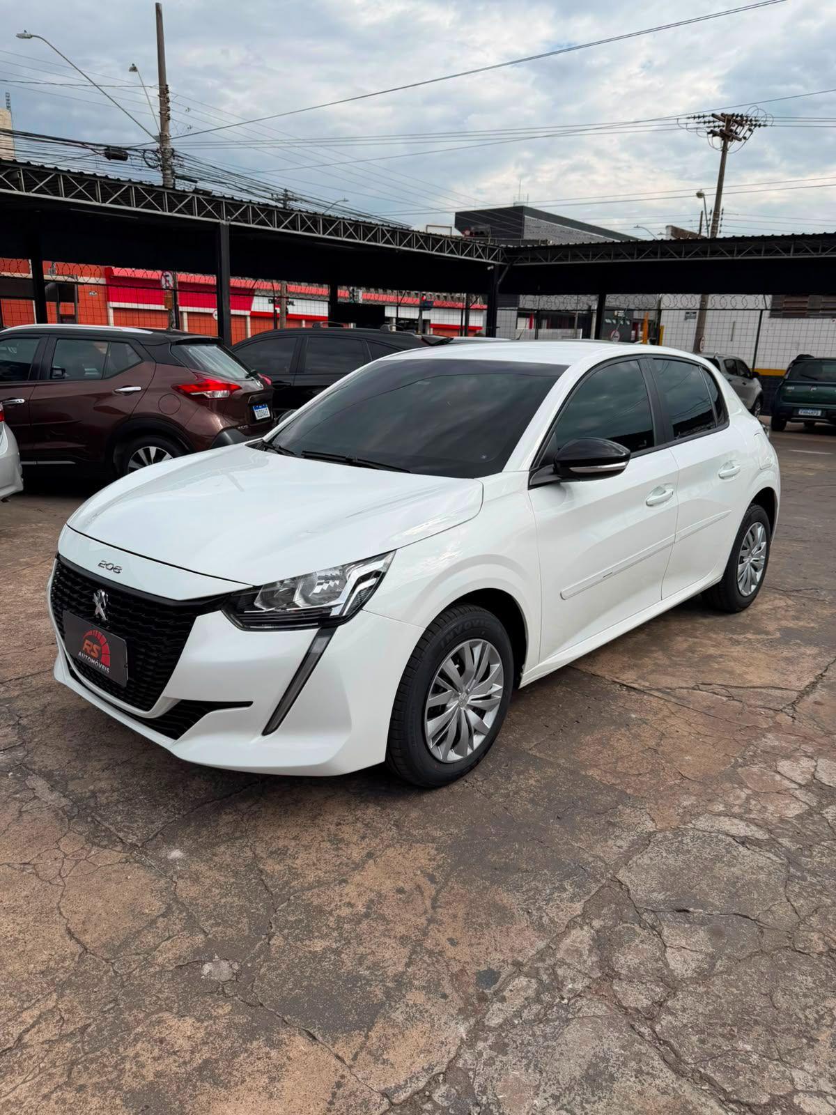 PEUGEOT 208 - Foto