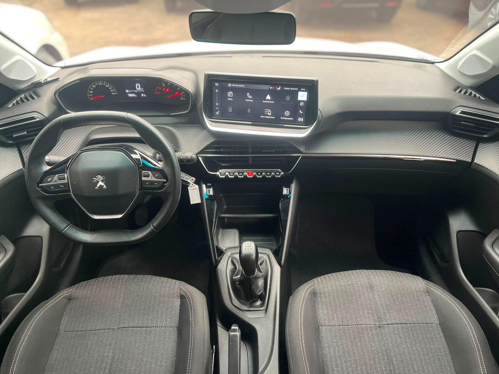 PEUGEOT 208 - Foto