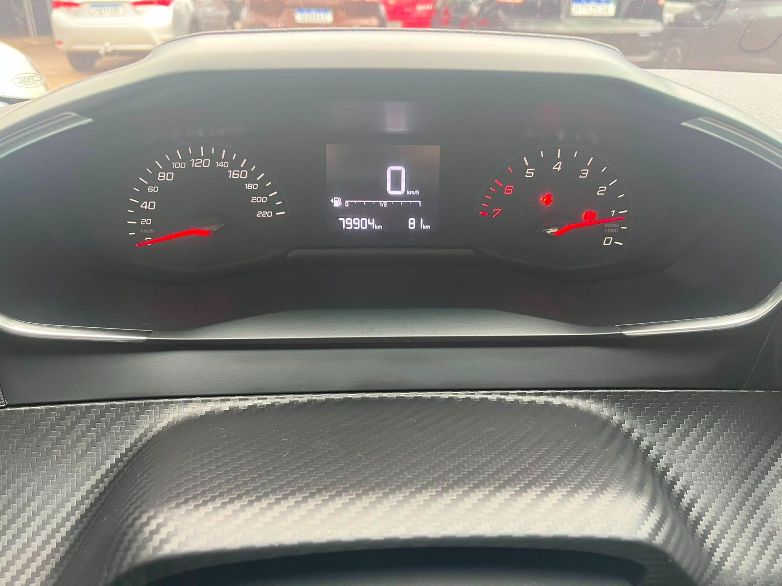 PEUGEOT 208 - Foto