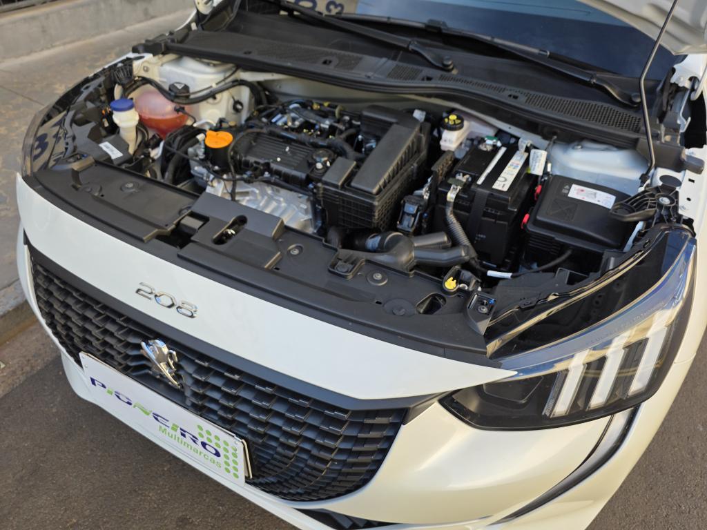 PEUGEOT 208 - Foto