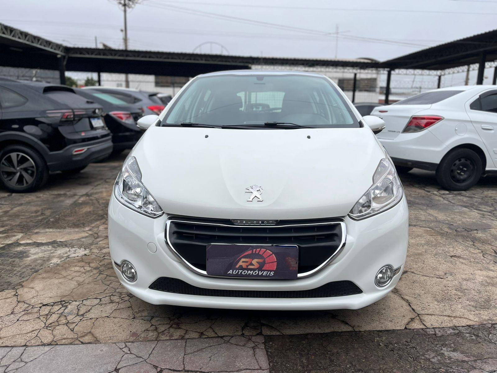 PEUGEOT 208 - Foto