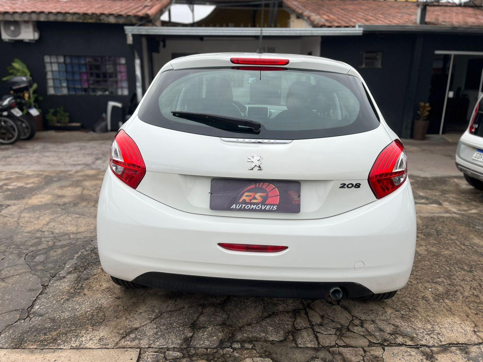 PEUGEOT 208 - Foto