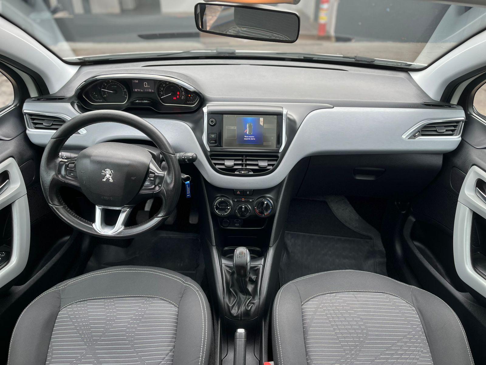 PEUGEOT 208 - Foto