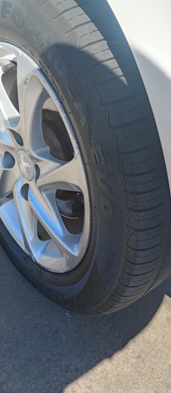 PEUGEOT 208 - Foto