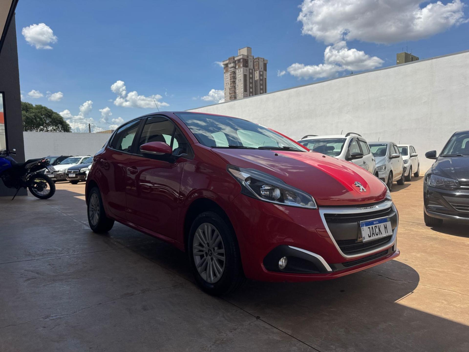PEUGEOT 208 - Foto