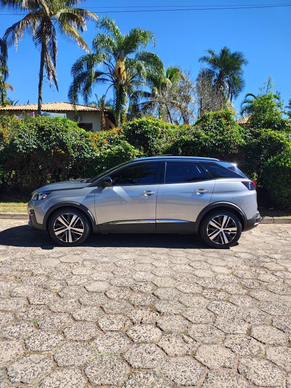 PEUGEOT 3008 - Miniatura