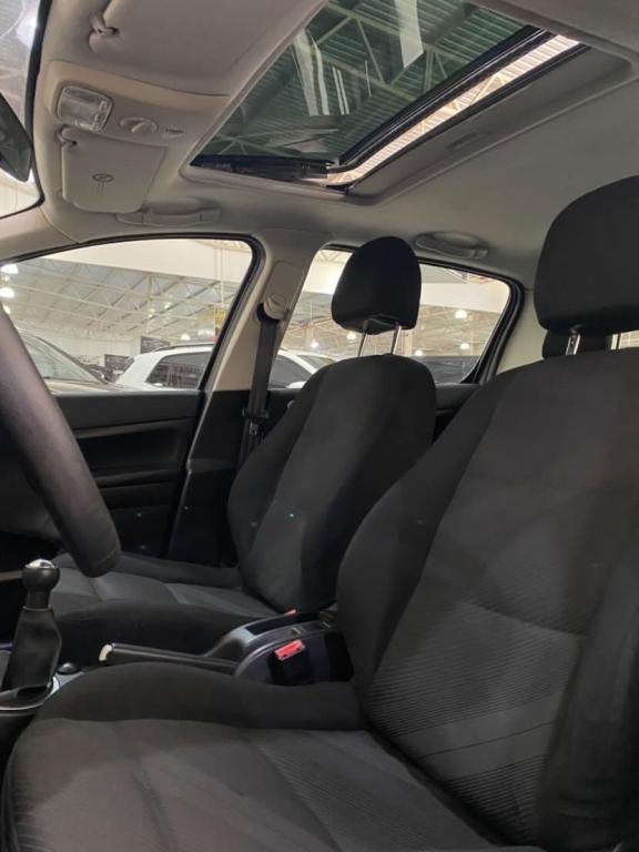 PEUGEOT 307 Hatch - Foto