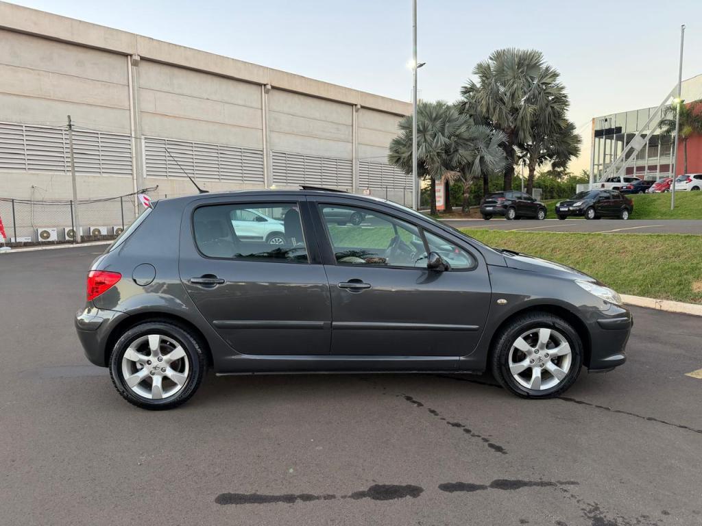 PEUGEOT 307 Hatch - Foto