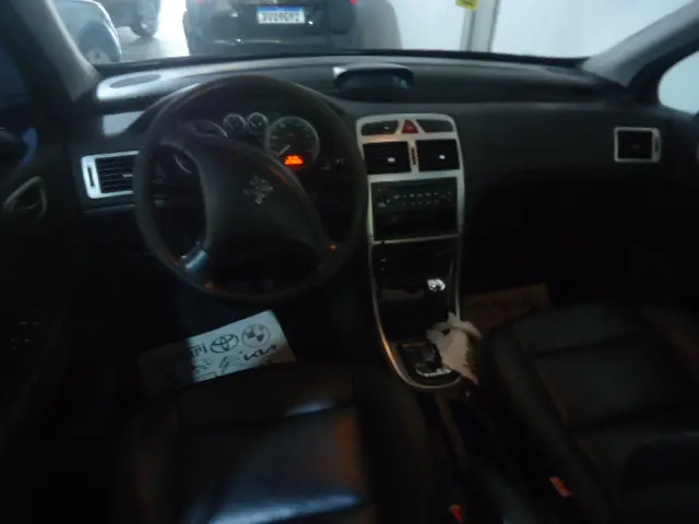 PEUGEOT 307 Hatch - Foto