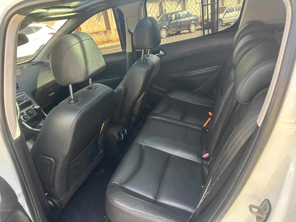 PEUGEOT 308 - Foto