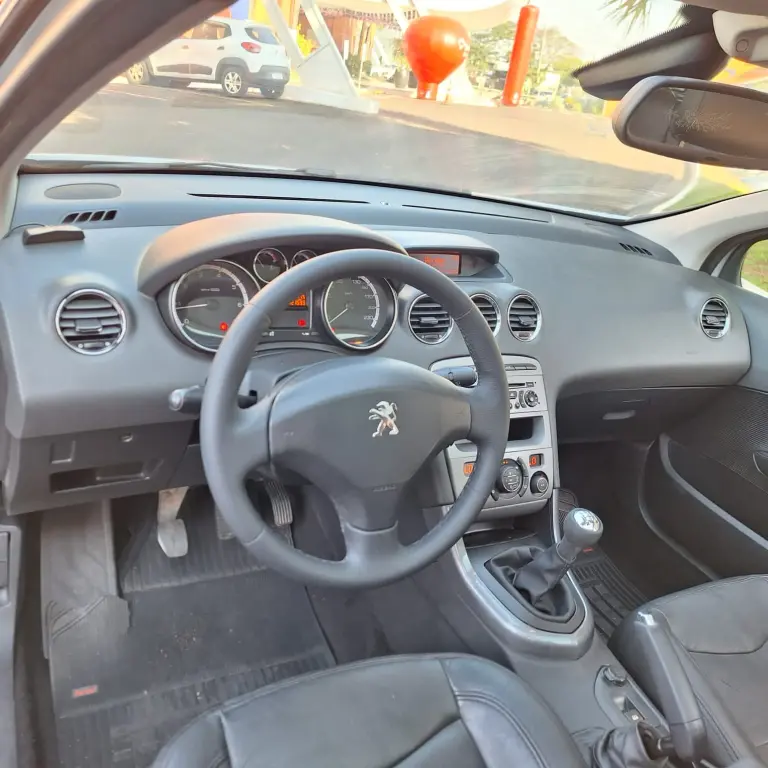 PEUGEOT 308 - Foto