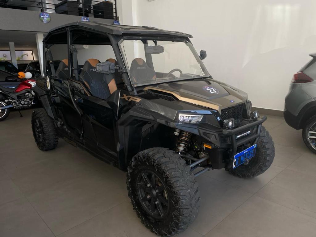 POLARIS RZR XP 1000 - Foto