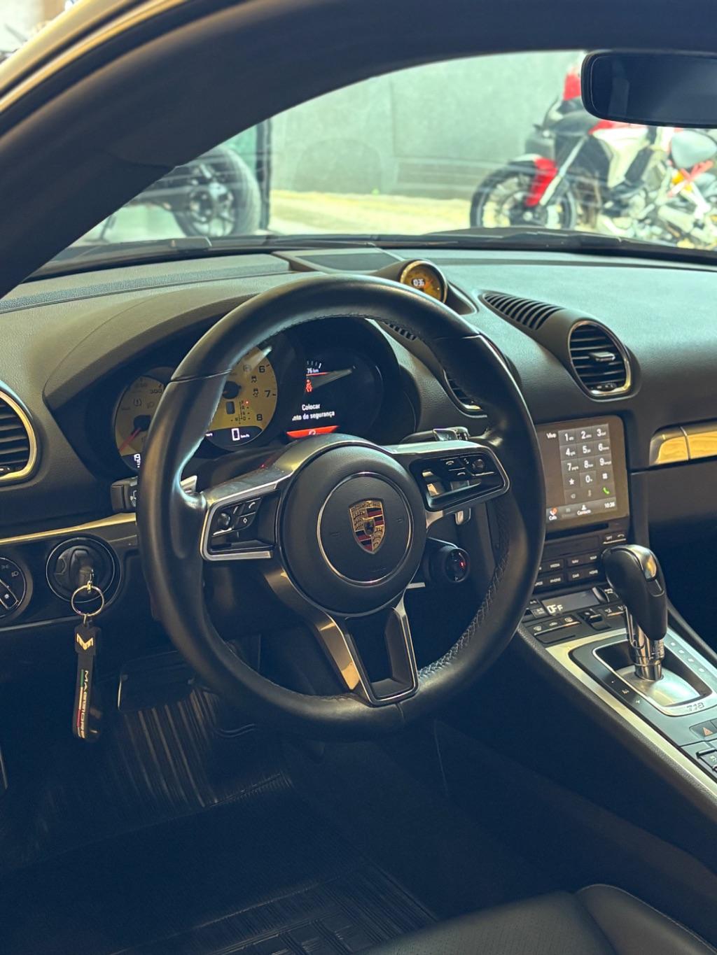 PORSCHE 718 - Foto