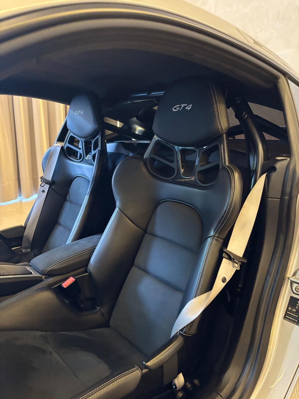 PORSCHE 718 - Foto