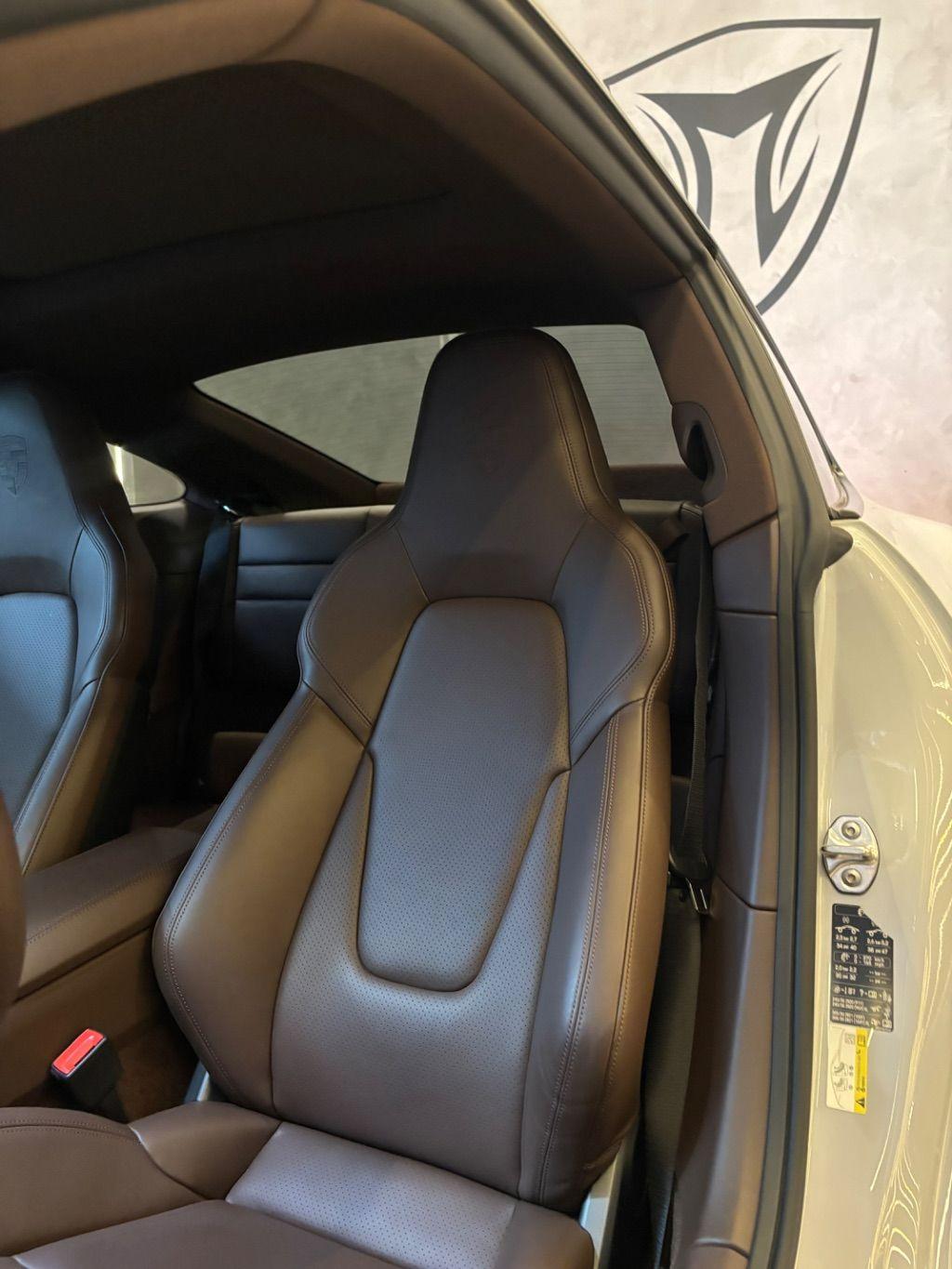 PORSCHE 911 - Foto