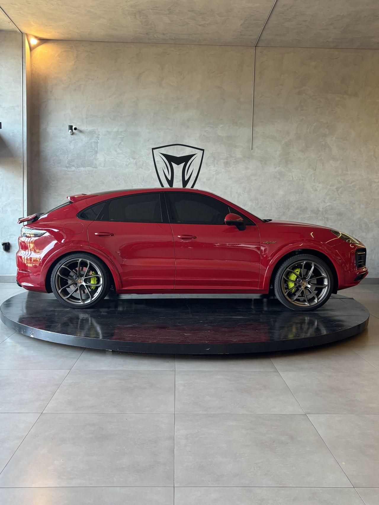 PORSCHE Cayenne - Foto