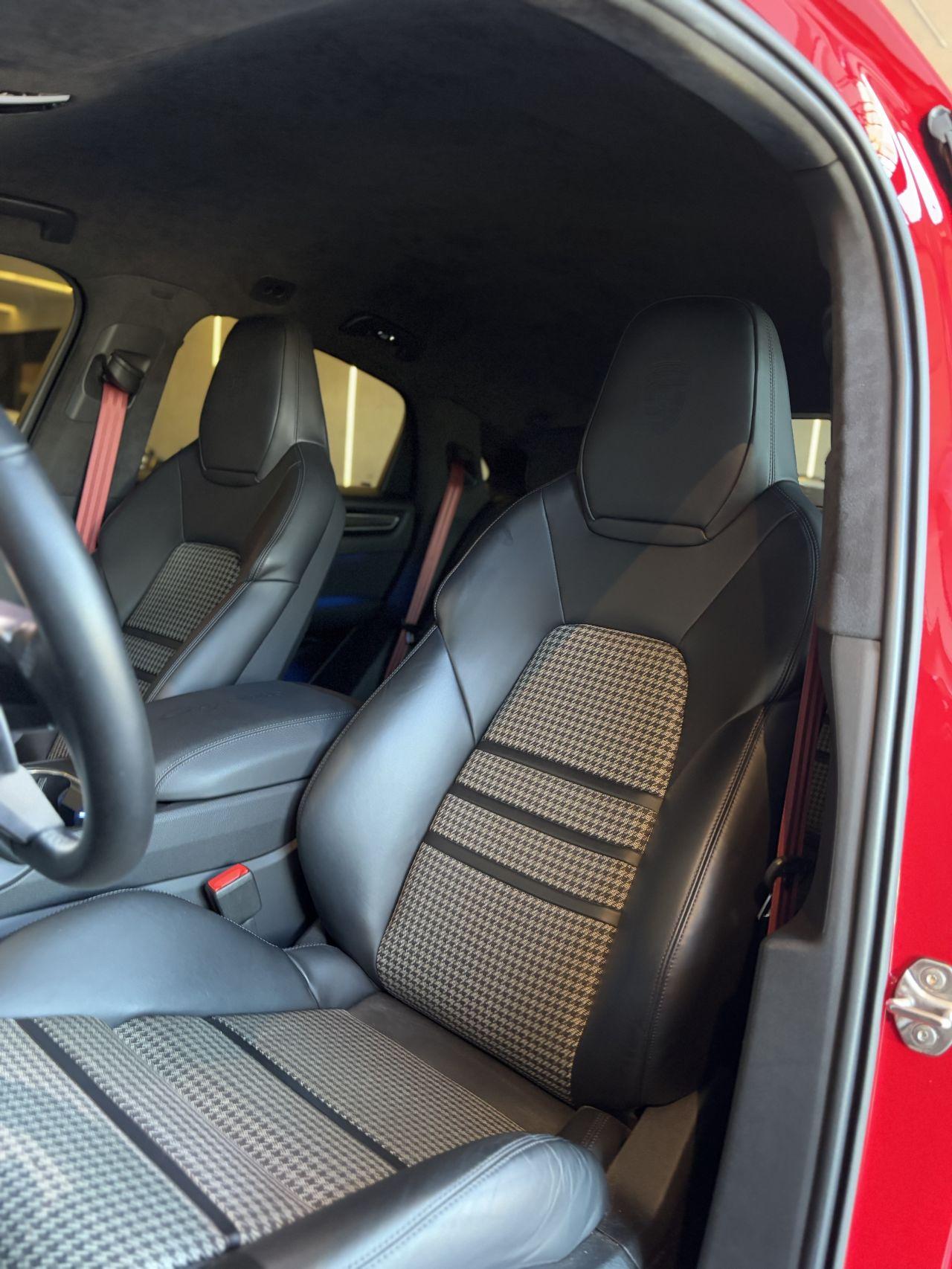 PORSCHE Cayenne - Foto