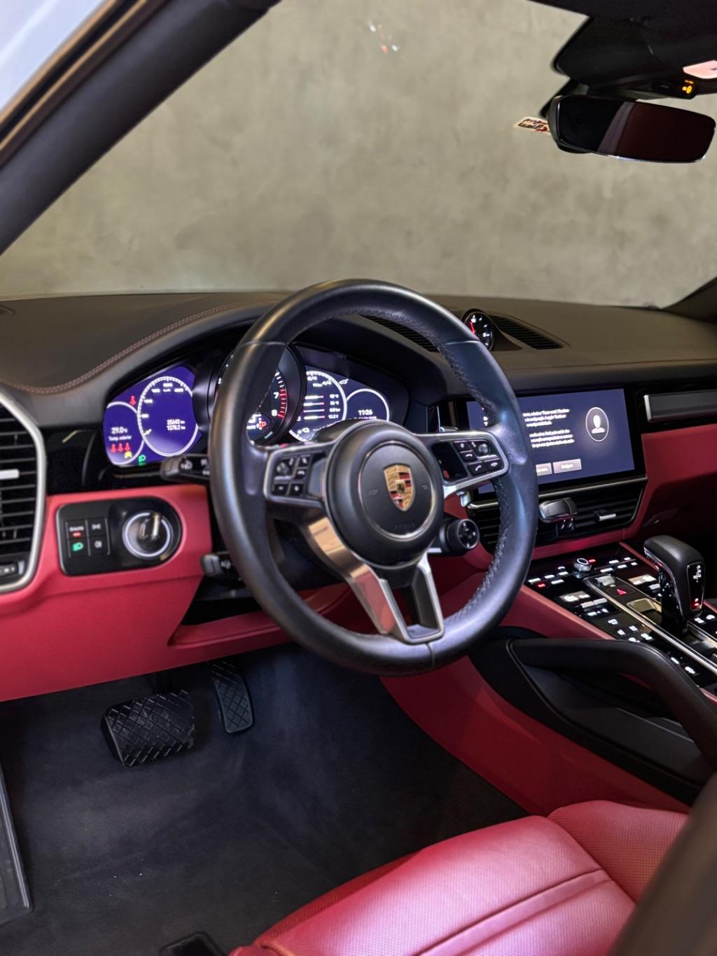 PORSCHE Cayenne - Foto