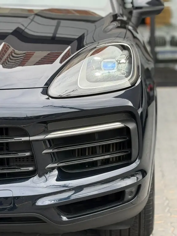 PORSCHE Cayenne - Foto
