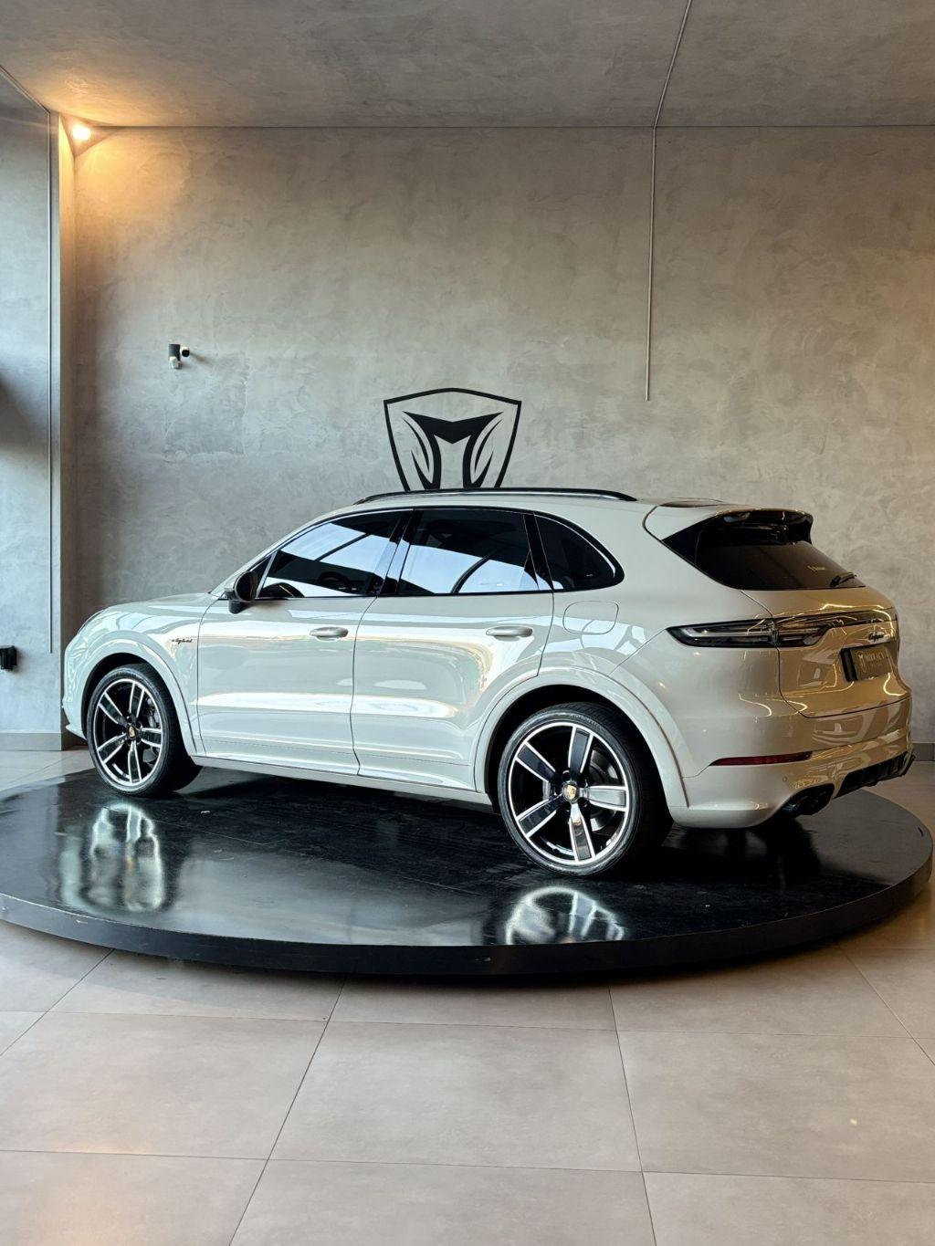 PORSCHE Cayenne - Foto