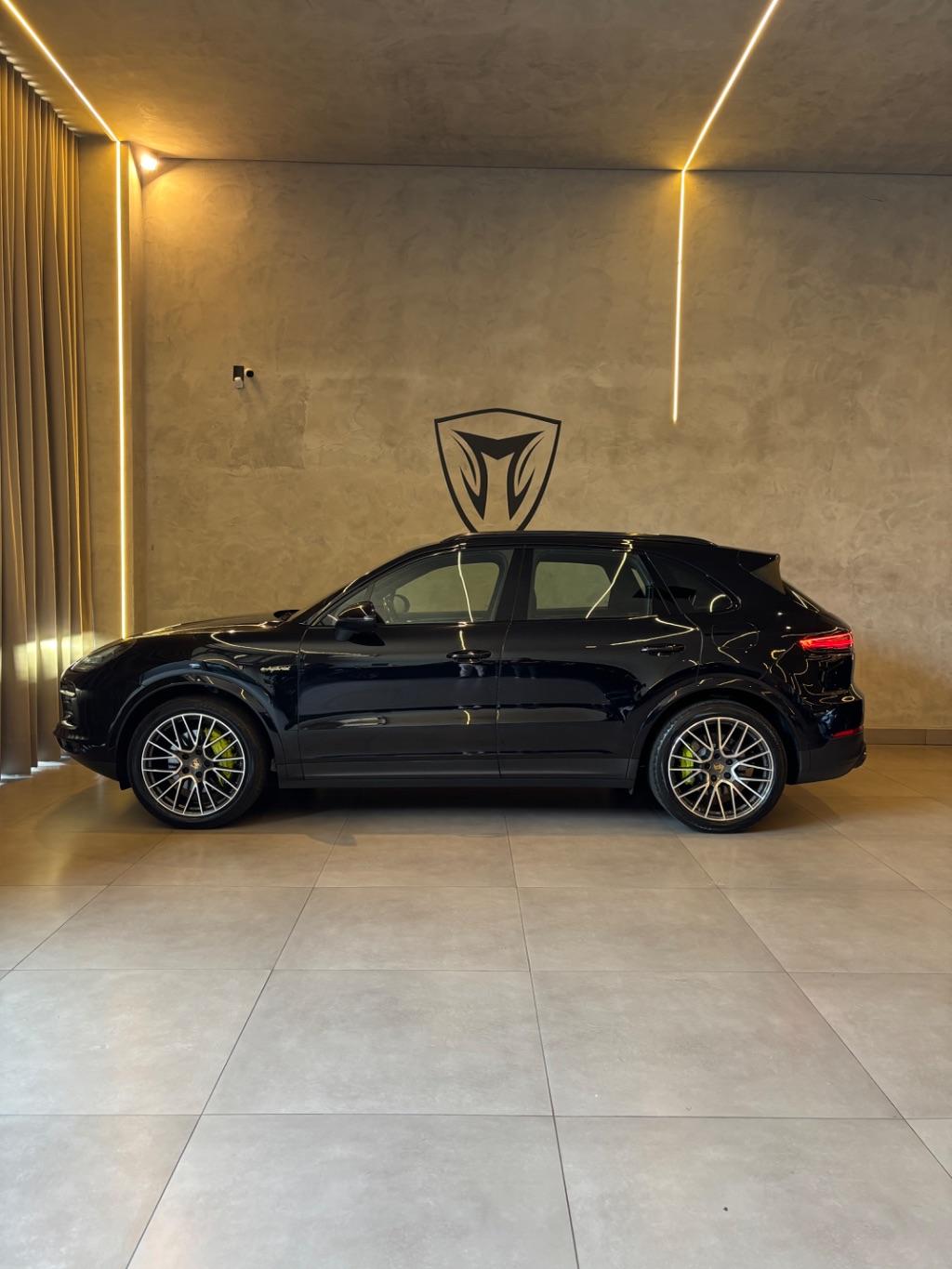 PORSCHE Cayenne - Foto