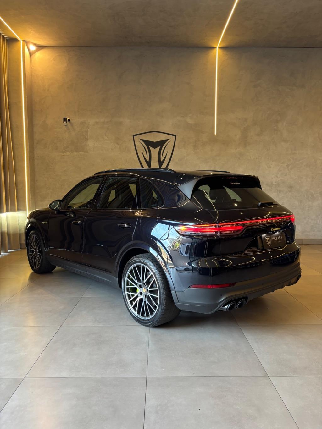 PORSCHE Cayenne - Foto