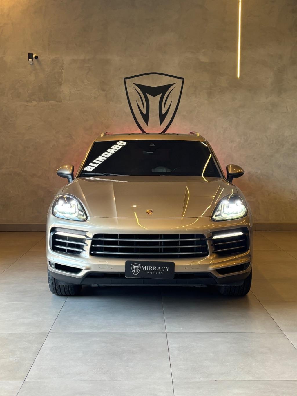 PORSCHE Cayenne - Foto