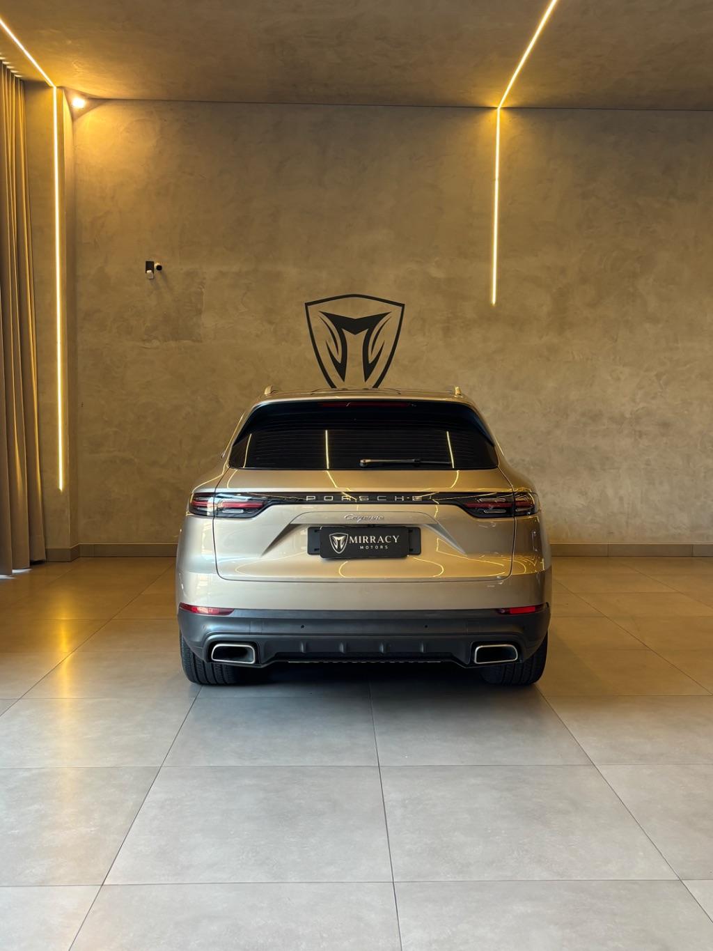 PORSCHE Cayenne - Foto